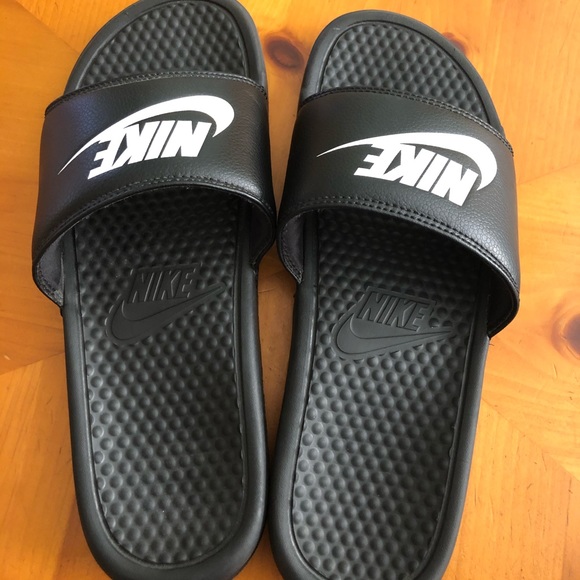 Nike Shoes - Black nike slides